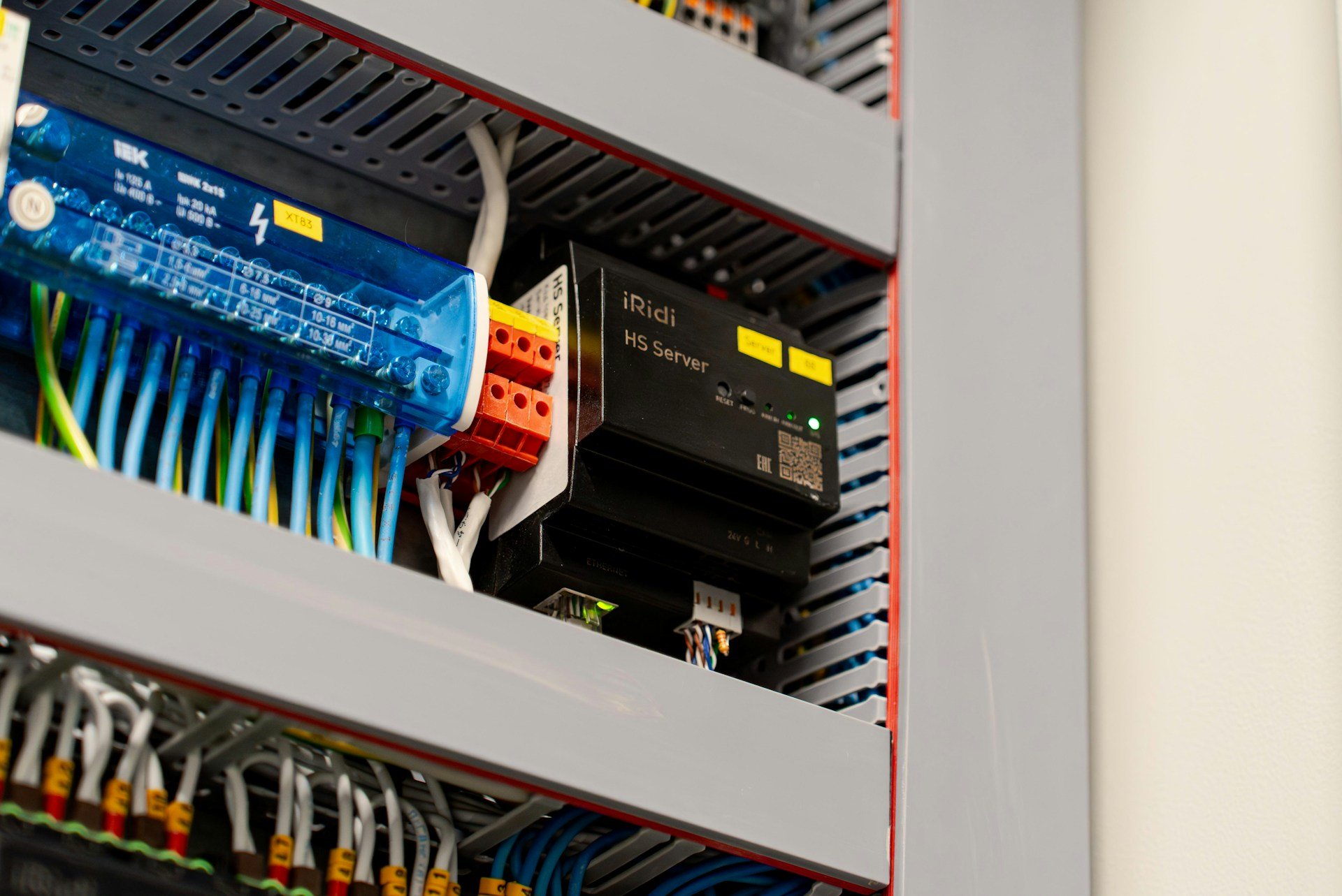 Schaltschrankbau bei Makno-Tech